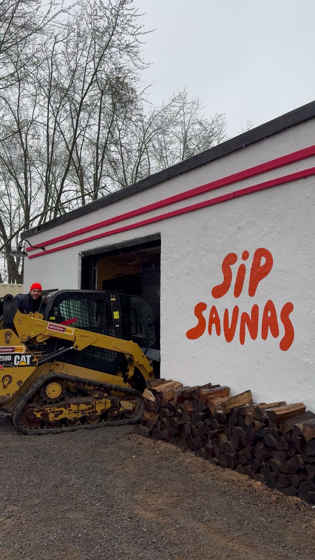 Mike, Sip Saunas